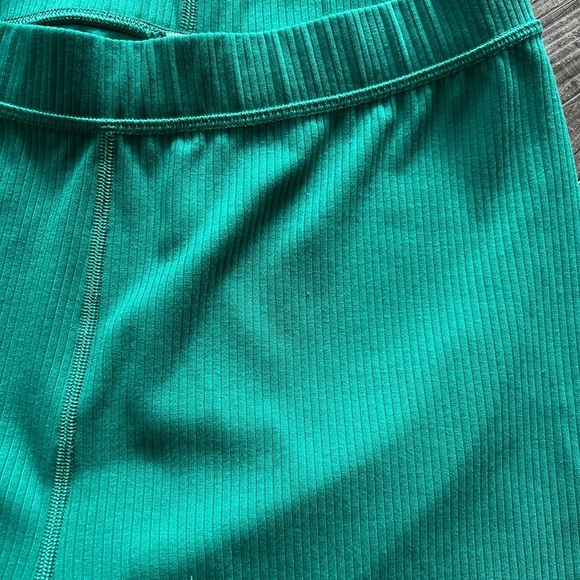 ALO Ribbed High-Waist 7/8 Blissful Legging  Ocean Teal Athletic Yoga Activewear - Picture 2 of 9